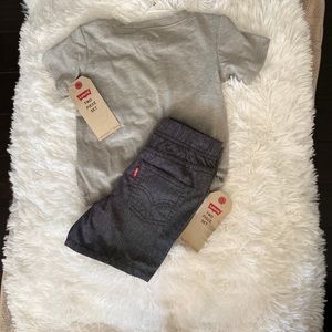 Brand New 12M 2PC Levi’s Short Set